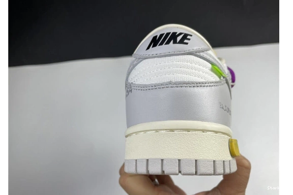 21 Low Nike O-W Dunk DM1602-100 Lot 0811